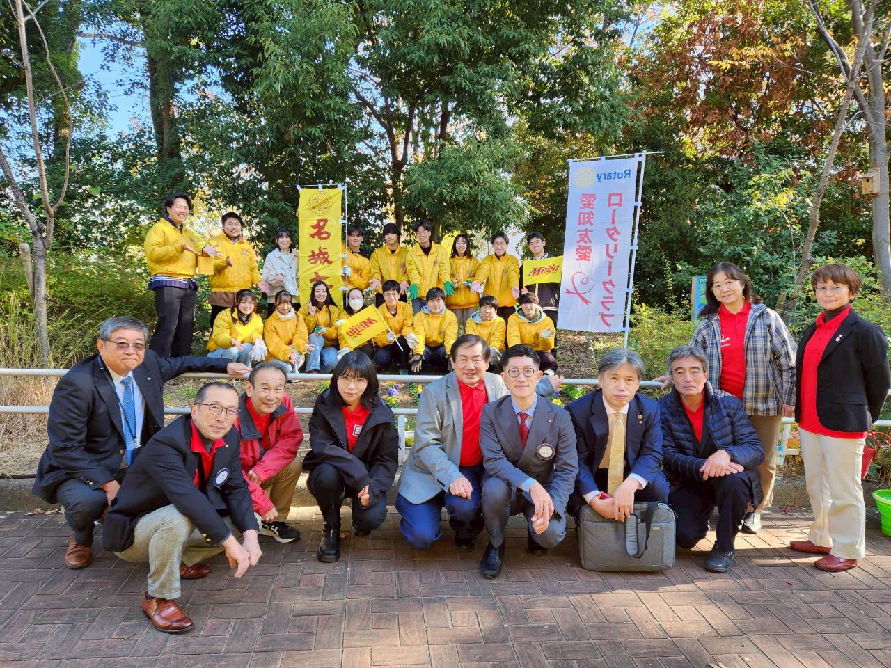 LINE_ALBUM_20251129栄フラリエ植栽イベント_251205_2